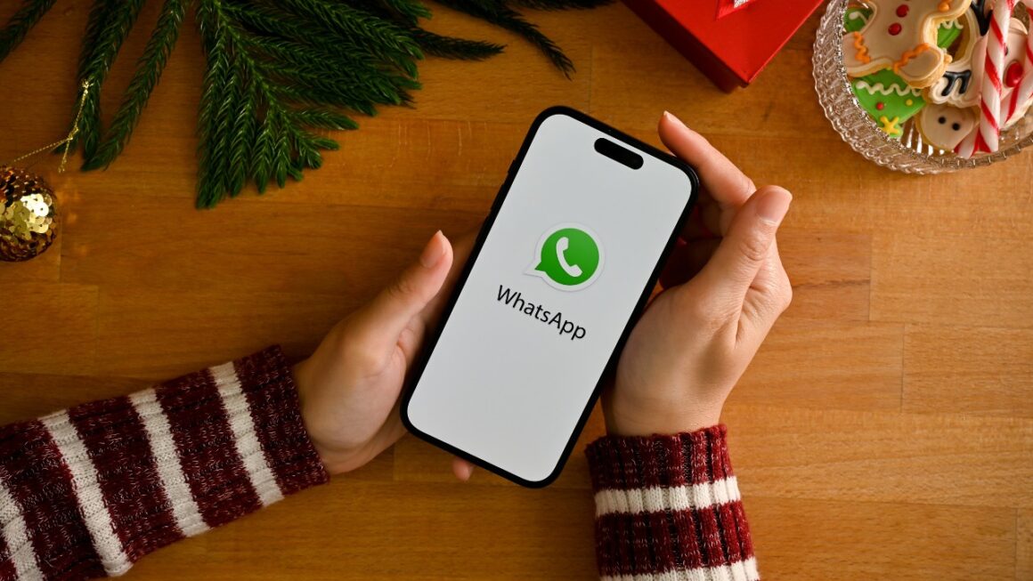 Whatsapp Down: User Facing Problem in Sending & Receiving Messages